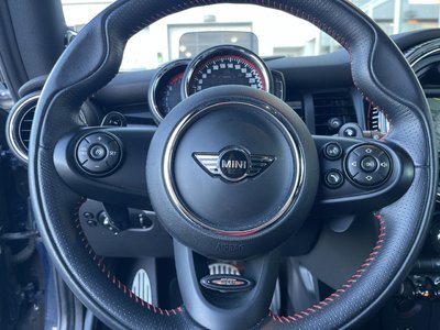 MINI 3 Door  2019 à Calgary, Alberta