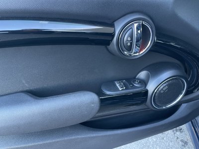 MINI 3 Door  2019 à Calgary, Alberta