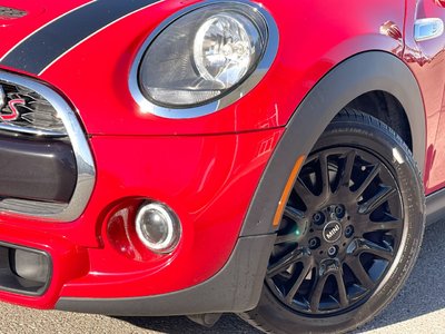 MINI 3 Door  2020 à Calgary, Alberta