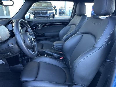 2022 MINI 3 Door in Calgary, Alberta