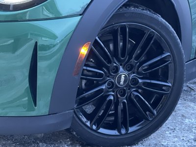 MINI 3 Door  2023 à Calgary, Alberta