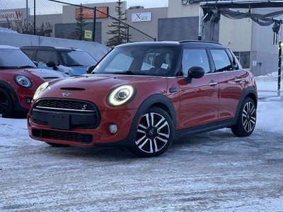 2019 MINI 5 Door in Calgary, Alberta