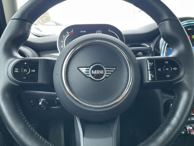 MINI 5 Door  2023 à Calgary, Alberta