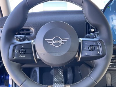 MINI Cooper (5)  2025 à Calgary, Alberta