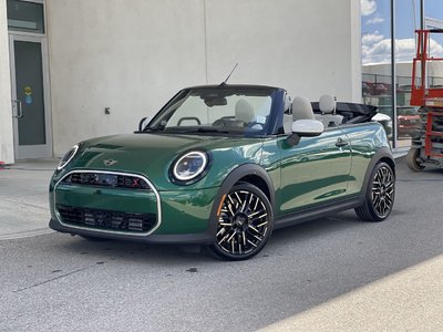 MINI Cooper Convertible  2026 à Calgary, Alberta