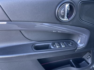 MINI Cooper Countryman  2017 à Calgary, Alberta