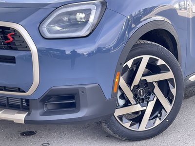 2025 MINI Cooper Countryman in Calgary, Alberta