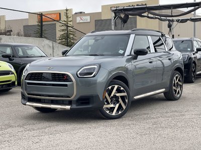 MINI Cooper Countryman  2025 à Calgary, Alberta