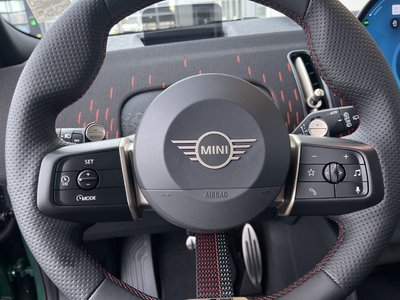 MINI Cooper Countryman  2026 à Calgary, Alberta