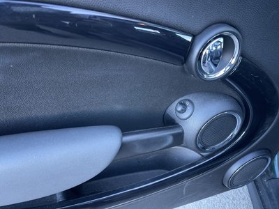 MINI Cooper Hardtop  2009 à Calgary, Alberta