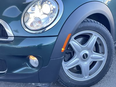 MINI Cooper Hardtop  2009 à Calgary, Alberta