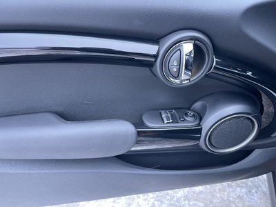 MINI Cooper Hardtop  2015 à Calgary, Alberta