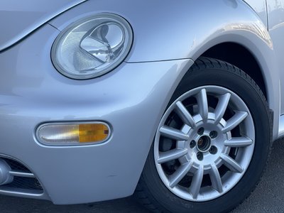 2005 Volkswagen New Beetle Coupe in Calgary, Alberta