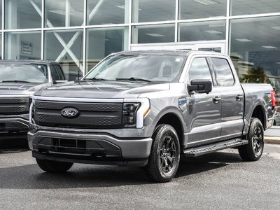 Ford F-150 Lightning  2025