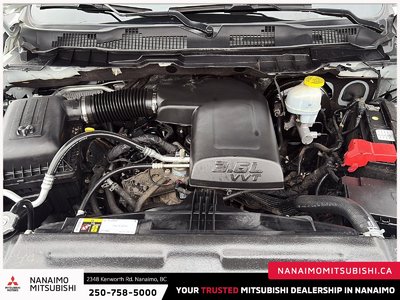 2023 Ram 1500 Classic SLT — photo 8