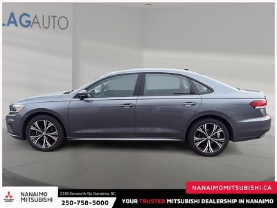 2022 Volkswagen Passat 2.0T Limited Edition — photo 6