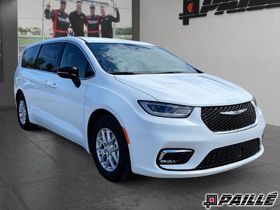 Chrysler Pacifica SELECT 2026