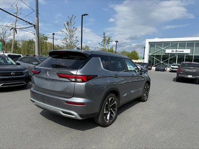 Mitsubishi Outlander  2022 à Saint-Bruno-de-Montarville, Québec