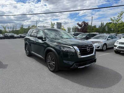 2022 Nissan Pathfinder in Saint-Bruno-de-Montarville, Quebec