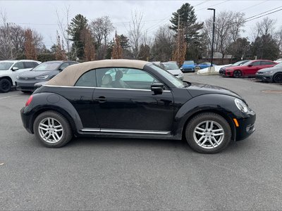 2014 Volkswagen Beetle Convertible in Saint-Bruno-de-Montarville, Quebec