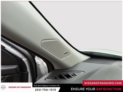 2026 Nissan Rogue Platinum — photo 8