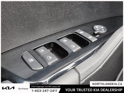 2025 Kia Sportage LX — photo 8