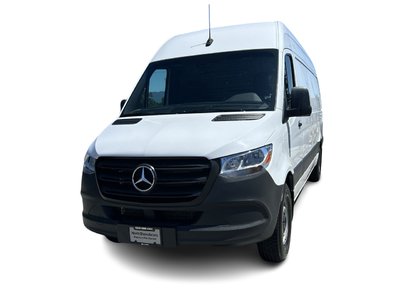 Mercedes-Benz Sprinter Cargo Van  2024 à Vancouver Nord, Colombie-Britannique