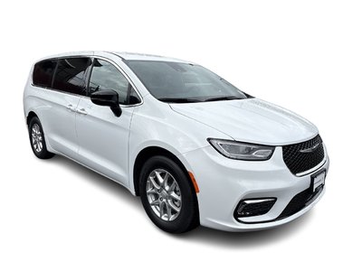 2025 Chrysler Pacifica in Vancouver, British Columbia