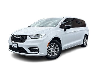2025 Chrysler Pacifica in Vancouver, British Columbia