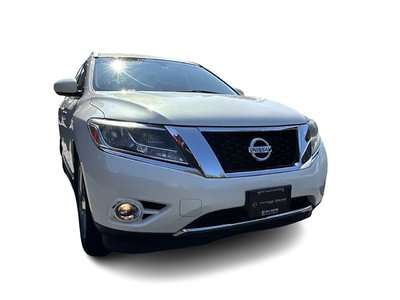 2014 Nissan Pathfinder in North Vancouver, British Columbia
