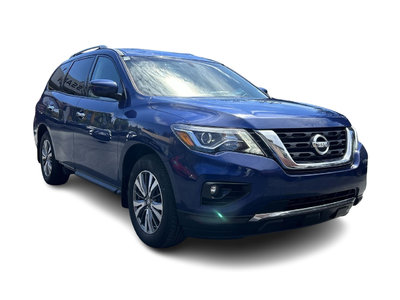 2017 Nissan Pathfinder in Vancouver, British Columbia