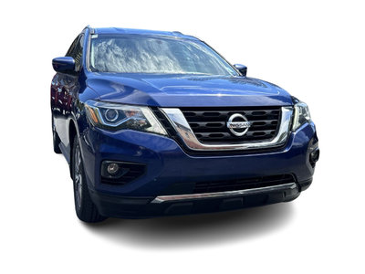 2017 Nissan Pathfinder in Vancouver, British Columbia