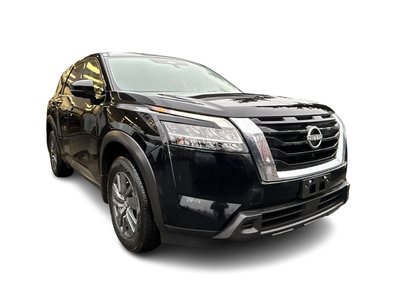 2022 Nissan Pathfinder in North Vancouver, British Columbia