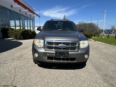 Ford Escape  2010 à Oakville, Ontario