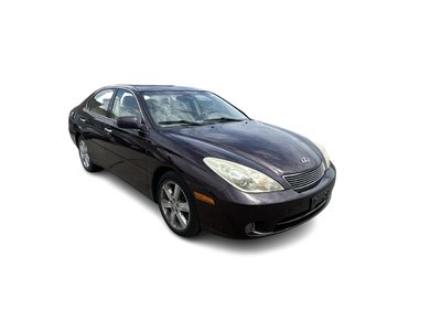 2005 Lexus ES330 in Oakville, Ontario