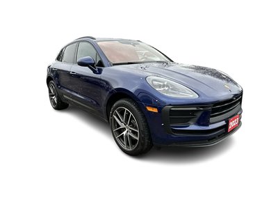 Porsche Macan  2023 à Oakville, Ontario