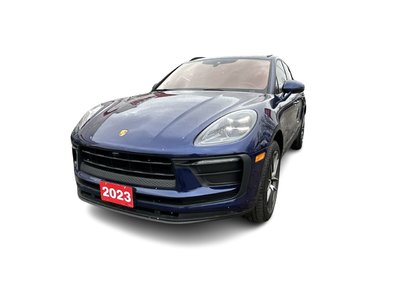 Porsche Macan  2023 à Oakville, Ontario