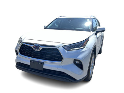 2023 Toyota Highlander hybrid in Oakville, Ontario