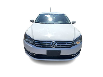 2013 Volkswagen Passat in Oakville, Ontario