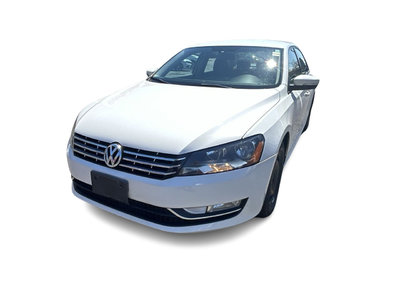 2013 Volkswagen Passat in Oakville, Ontario