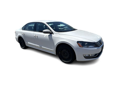2013 Volkswagen Passat in Oakville, Ontario
