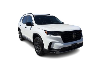 2025  Pilot in Vancouver, British Columbia