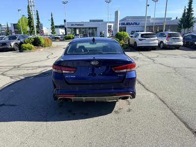 Kia Optima  2016 à North Vancouver, Colombie-Britannique