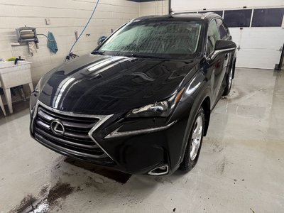 2017 Lexus NX 200t NX 200T AWD – LEATHER – REARVIEW CAMERA – HEATED SEATS