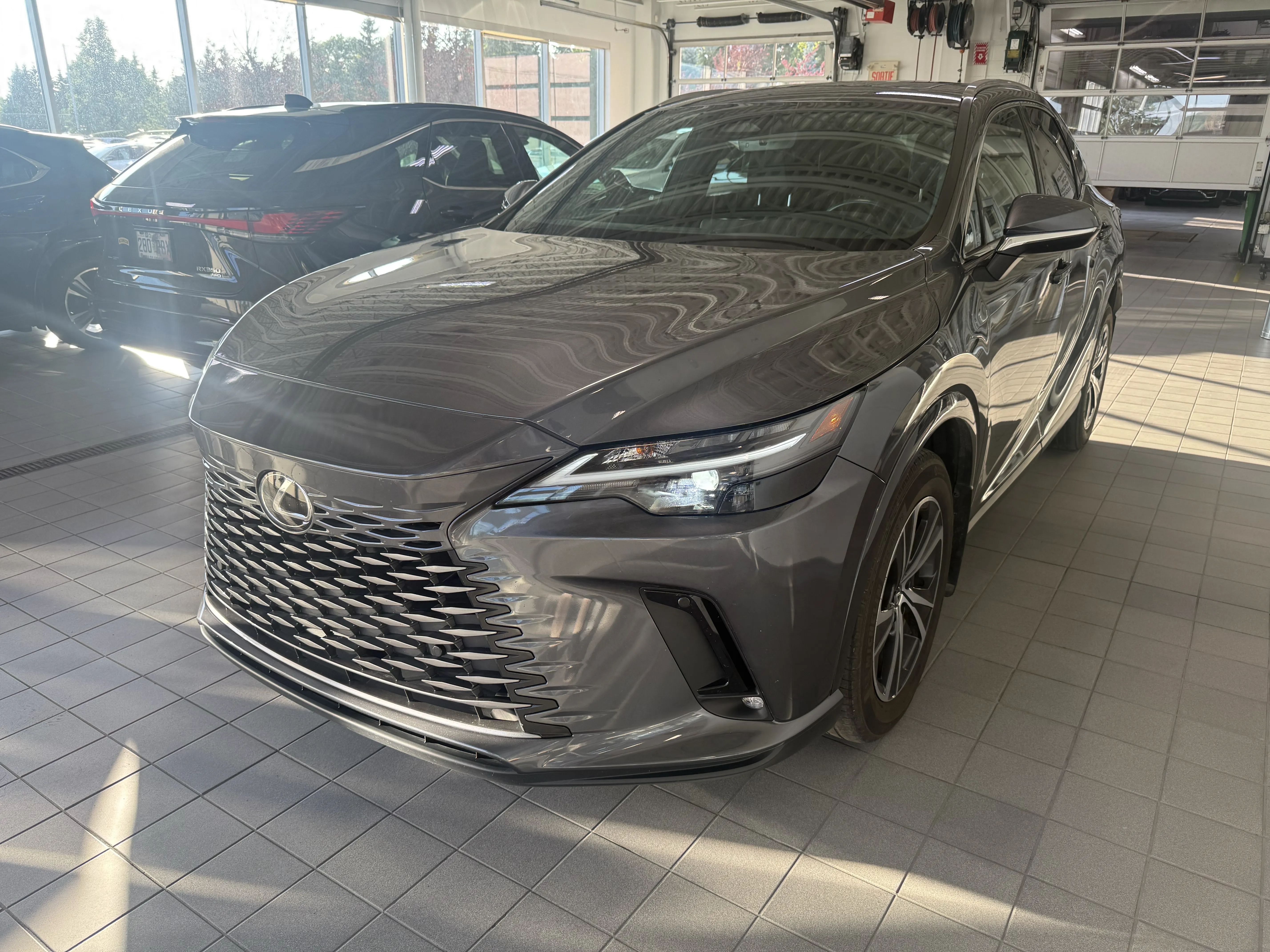 Lexus RX 350H PREMIUM 2024 HYBRIDE - AWD - TOIT OUVRANT - SIEGES VENTILES