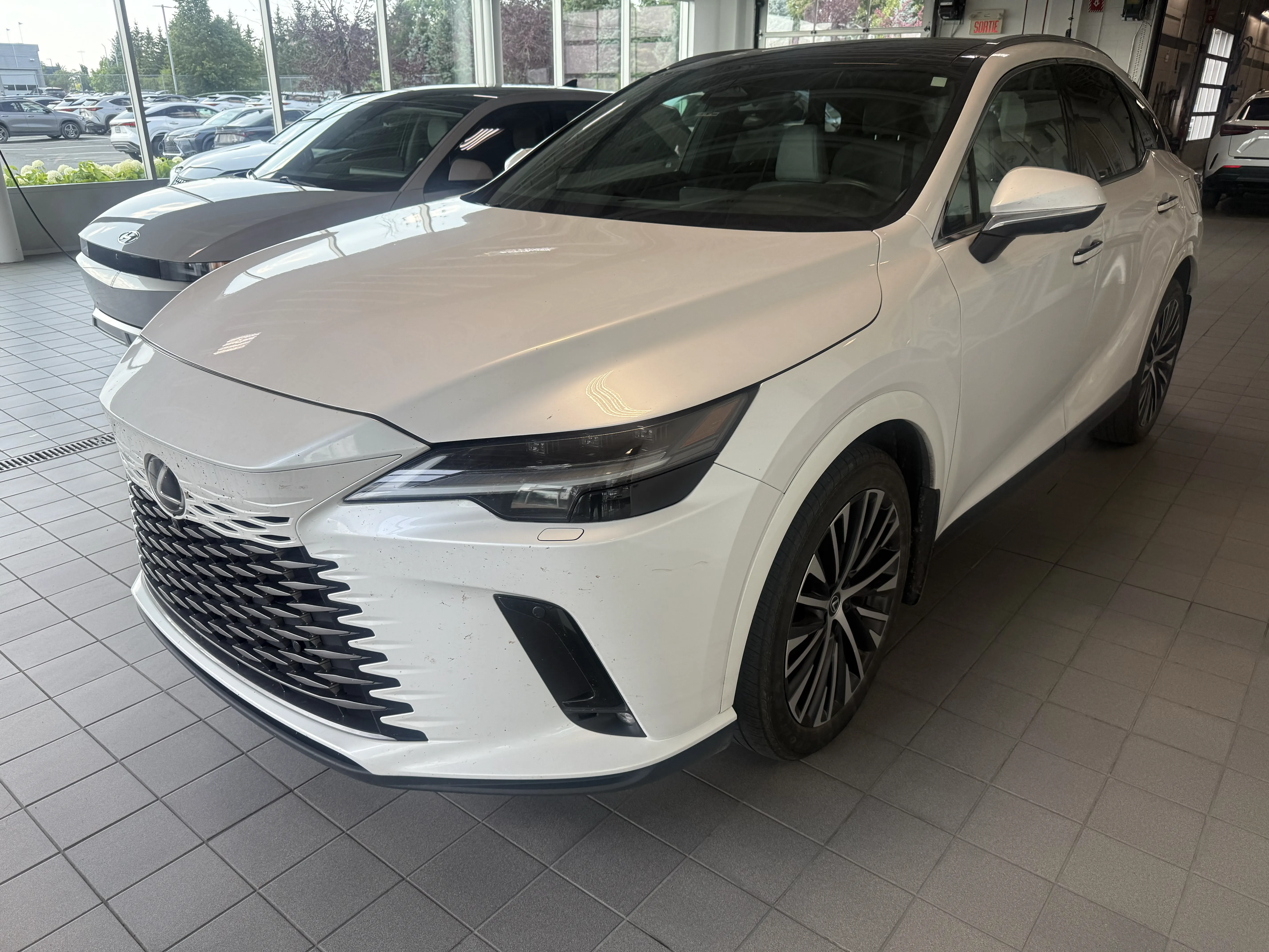 2024 Lexus RX 350H ULTRA LUXE HYBRID - PANORAMIC SUNROOF - 14'' DISPLAY - 360 CAMERA