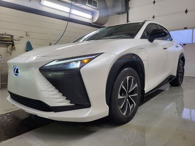 Lexus RZ 450e SIGNATURE 2024 ELECTRIQUE - AWD - CUIR - CAMÉRA DE RECUL - SIÈGES CHAUFFANTS