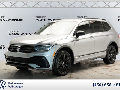 Volkswagen Tiguan Comfortline 2022 R-Line Black Edition | Toit panoramique | Jantes 20 pouces | Caméra | Sièges et volant chauffant