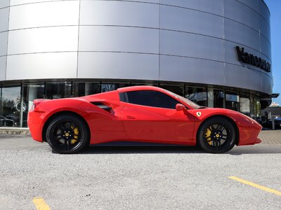 Ferrari 488  2019 à Vancouver, Colombie-Britannique