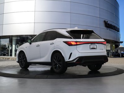 Lexus RX  2023 à Vancouver, Colombie-Britannique